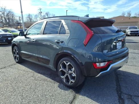 New 2025 Kia Niro EX Touring image 6