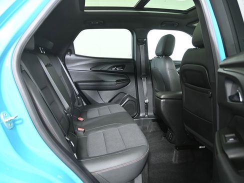 Used 2021 Chevrolet TrailBlazer RS w/ Sun and Liftgate Package image 15