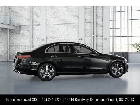 Used 2025 Mercedes-Benz C 300 4MATIC Sedan image 18