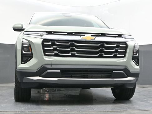 New 2026 Chevrolet Equinox LT w/ Convenience Package II FWD image 42