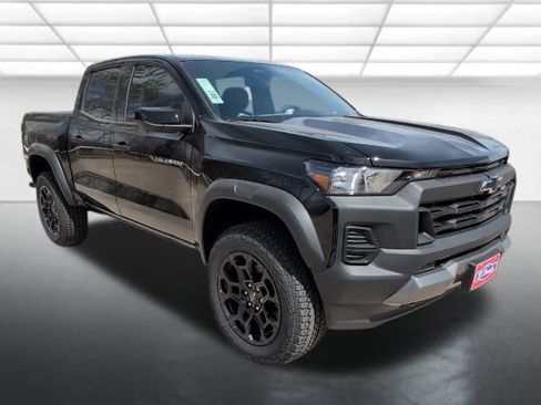 New 2026 Chevrolet Colorado Trail Boss AWD/4WD image 1
