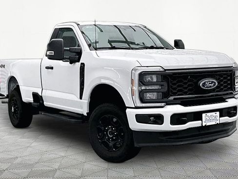 Certified 2024 Ford F250 XL w/ STX Appearance Package AWD/4WD image 11