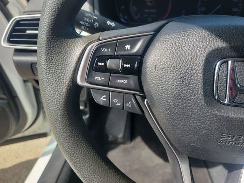 Used 2018 Honda Accord LX image 24