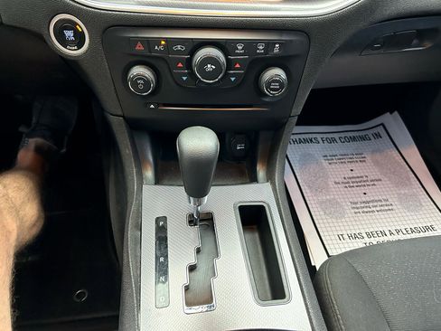 Used 2014 Dodge Charger SE image 23