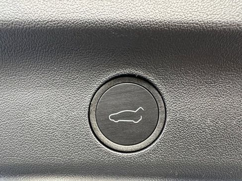 Used 2024 Tesla Model Y Long Range image 23