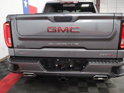 Used 2021 GMC Sierra 1500 AT4 w/ AT4 Premium Package AWD/4WD image 32