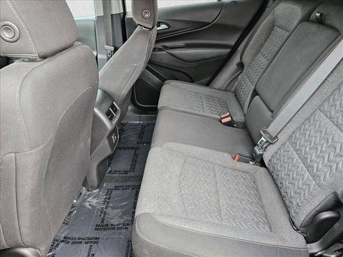 Used 2022 Chevrolet Equinox LT FWD image 21