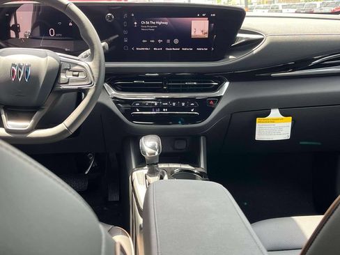 New 2026 Buick Envista Avenir FWD image 14