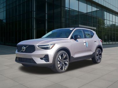 New 2026 Volvo XC40 B5 Ultra w/ Protection Package Premier