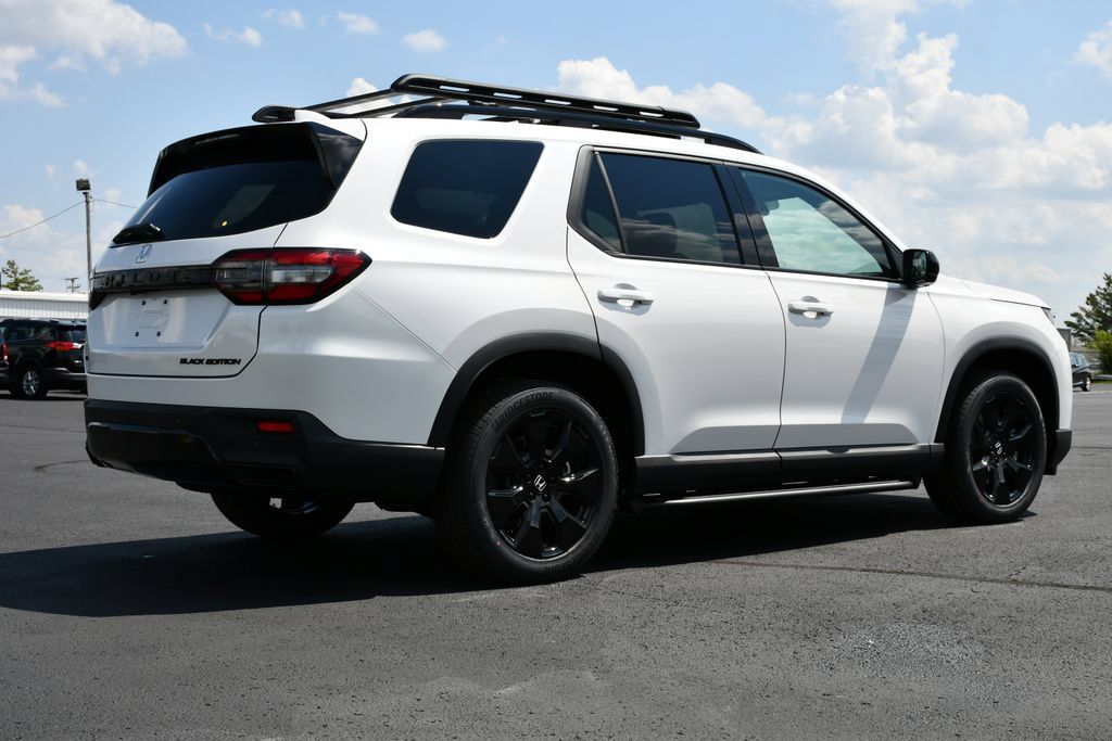 New 2026 Honda Pilot Black Edition image 7