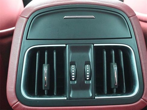 Used 2022 Maserati Levante Modena image 16