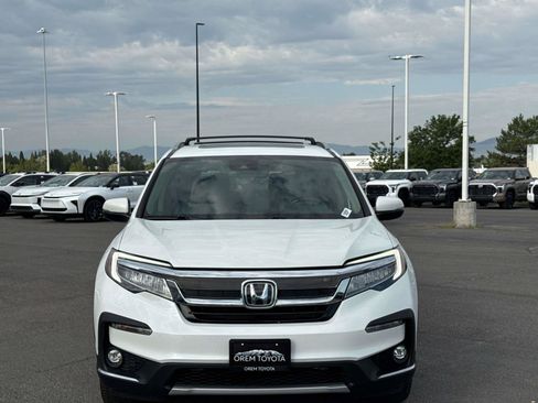 Used 2021 Honda Pilot Touring image 2