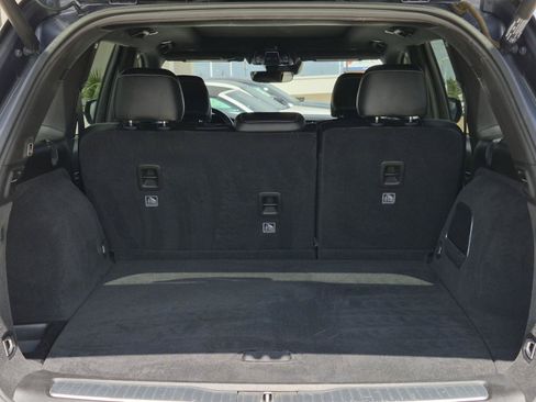 Used 2022 Jeep Grand Cherokee Overland RWD image 8