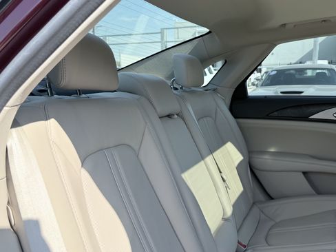 Used 2017 Lincoln MKZ Reserve FWD image 32