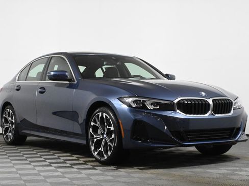 Used 2026 BMW 330i xDrive Sedan w/ Convenience Package image 9