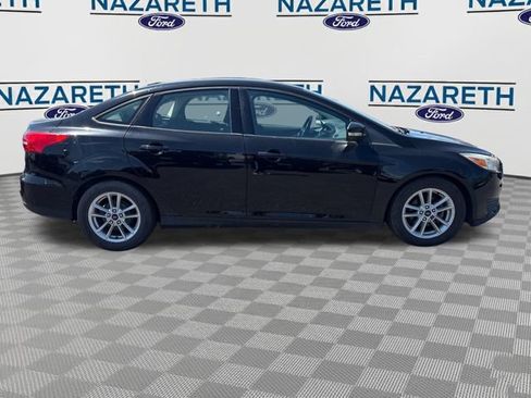 Used 2016 Ford Focus SE w/ SE Cold Weather Package FWD image 8