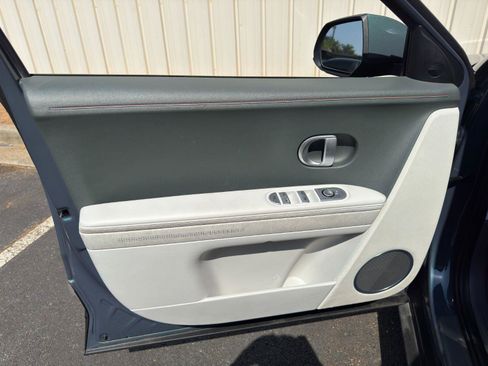 Used 2022 Hyundai Ioniq 5 SEL w/ Cargo Package RWD image 39
