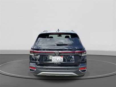 Certified 2025 Volkswagen Taos SE