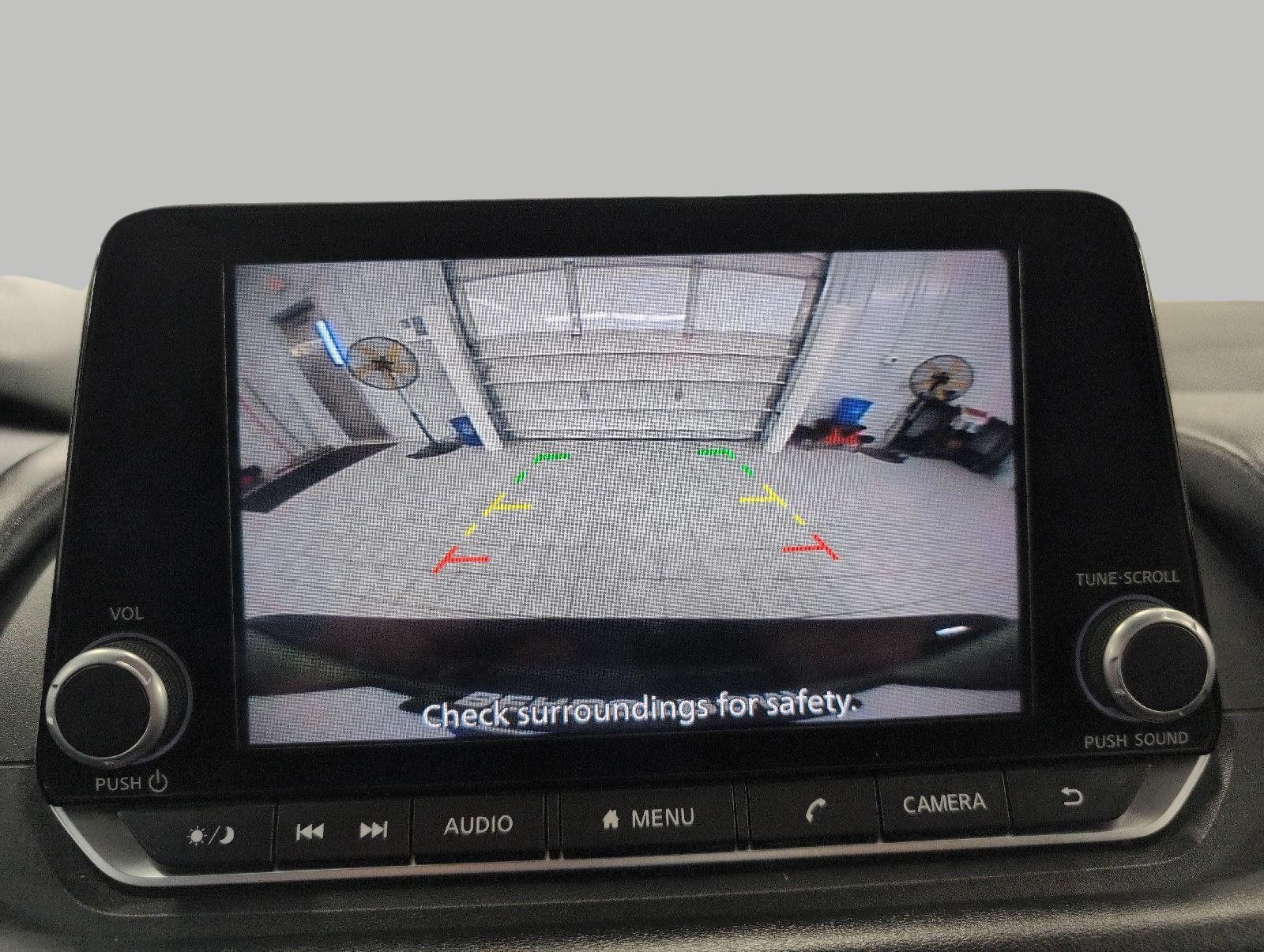 Used 2025 Nissan Rogue SV AWD/4WD image 14