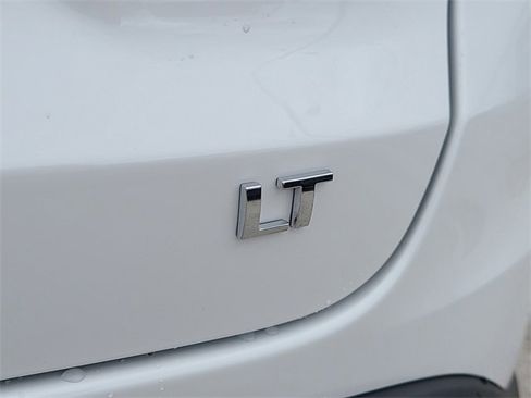 New 2026 Chevrolet Trax LT w/ Driver Confidence Package image 10