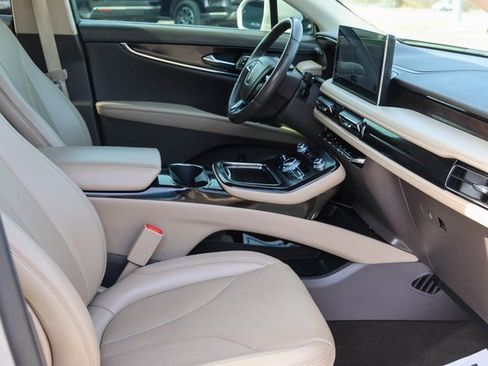 Used 2021 Lincoln Nautilus Reserve image 16