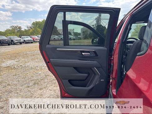 Certified 2025 Chevrolet Tahoe Z71 w/ Comfort Package image 22
