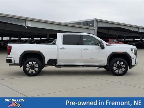 Certified 2024 GMC Sierra 3500 Denali w/ Denali Reserve Package AWD/4WD image 3