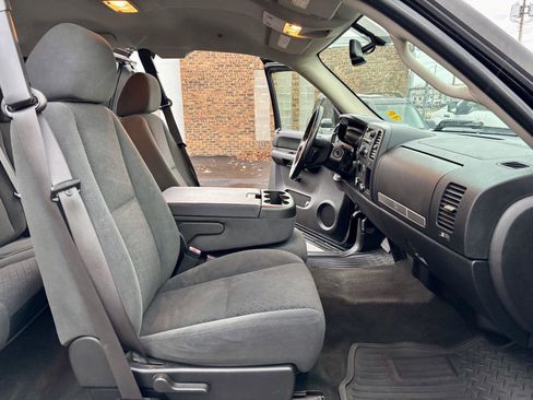 Used 2008 Chevrolet Silverado 2500 LT w/ 1LT Convenience Package image 13