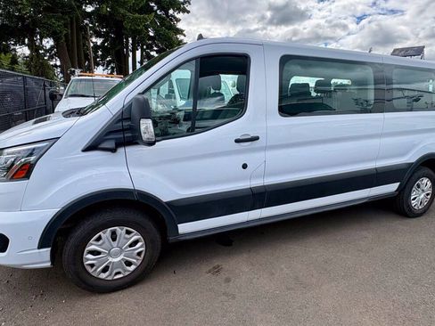 Used 2023 Ford Transit 350 XLT RWD image 9