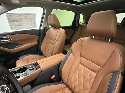 New 2026 Nissan Rogue Platinum w/ Platinum Premium Package image 9