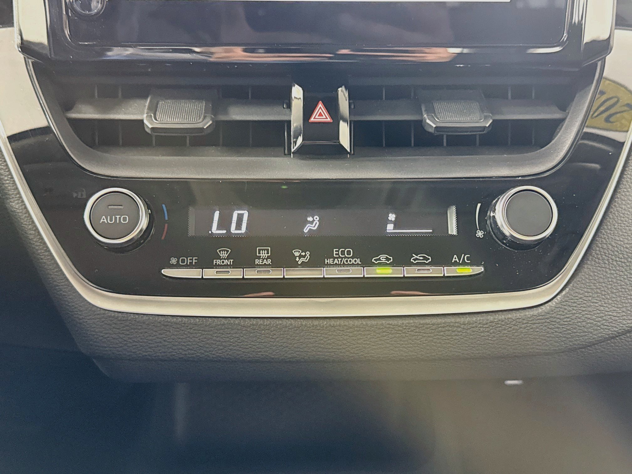 Used 2023 Toyota Corolla LE FWD image 15