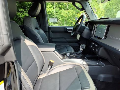 New 2026 Ford Bronco Outer Banks AWD/4WD image 9