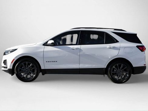 Used 2023 Chevrolet Equinox RS w/ RS Leather Package image 9