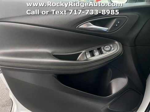 Used 2025 Buick Encore GX Preferred w/ Comfort Package image 37