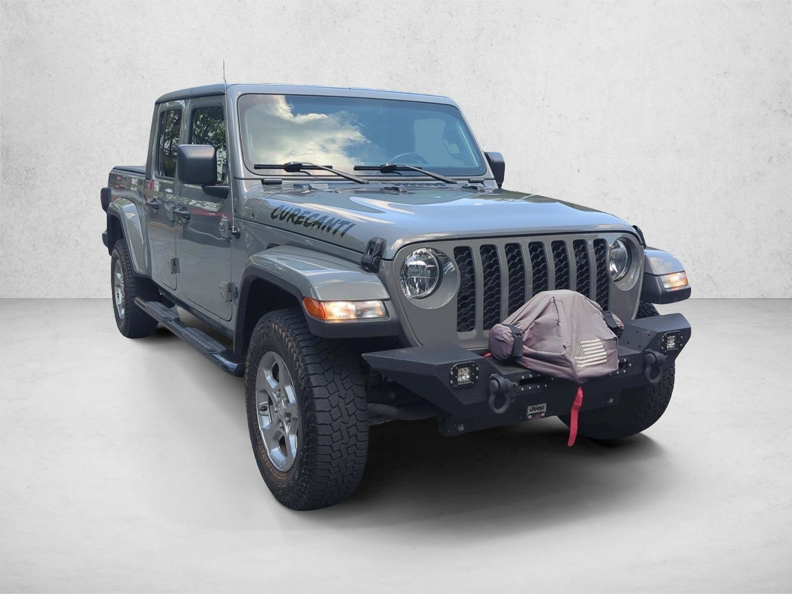 Used 2021 Jeep Gladiator Sport AWD/4WD image 3