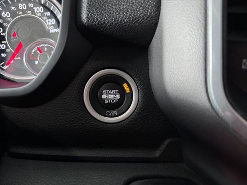 Used 2022 RAM 2500 Big Horn image 19