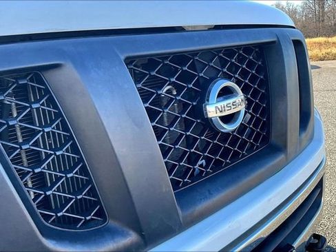 Used 2021 Nissan NV 3500 SL image 30