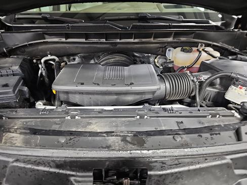 Used 2024 GMC Yukon Denali w/ Advanced Technology Package image 32