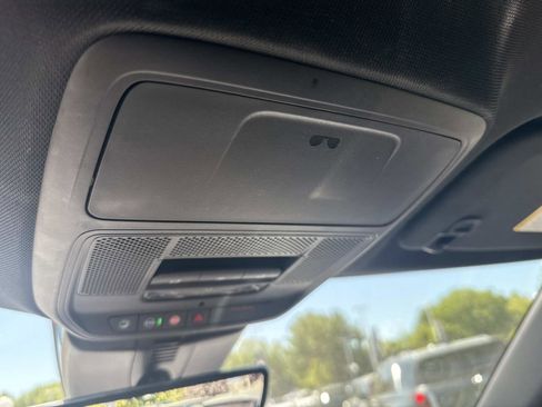 Used 2025 Chevrolet Traverse Z71 w/ Enhanced Driving Package AWD/4WD image 29