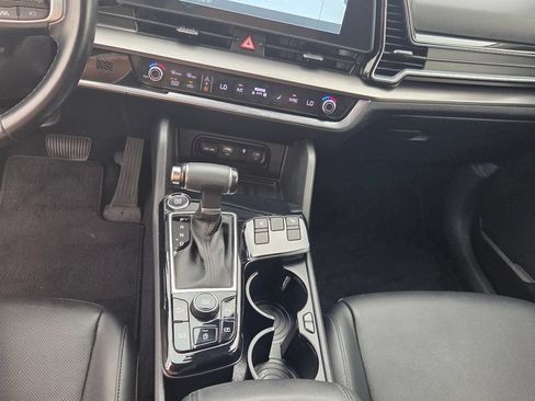 Used 2024 Kia Sportage EX FWD image 21