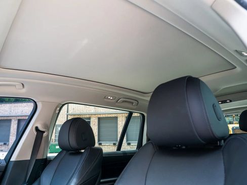 Used 2020 BMW X7 xDrive40i w/ Cold Weather Package AWD/4WD image 18