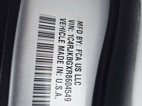 Used 2024 Jeep Grand Cherokee L Limited w/ Black Appearance Package image 41