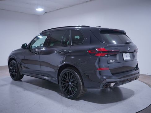 Used 2026 BMW X5 sDrive40i w/ M Sport Package RWD image 2