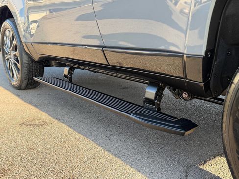 Used 2025 Lexus GX 550 image 49