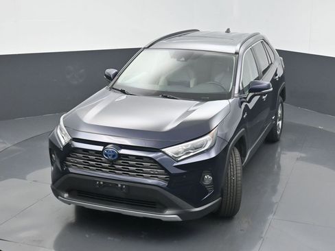 Used 2021 Toyota RAV4 Limited image 40
