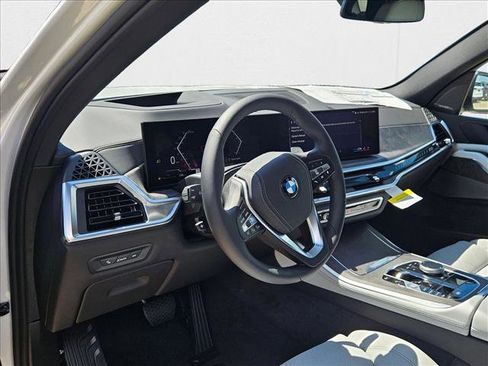 New 2026 BMW X5 xDrive40i image 9