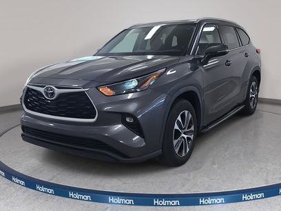 Used 2022 Toyota Highlander XLE