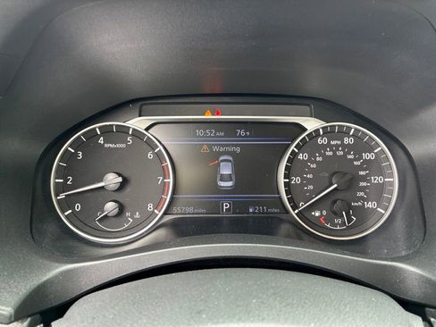 Used 2024 Nissan Altima 2.5 SV FWD image 16