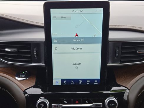 Used 2021 Ford Explorer King Ranch w/ Premium Technology Package image 18