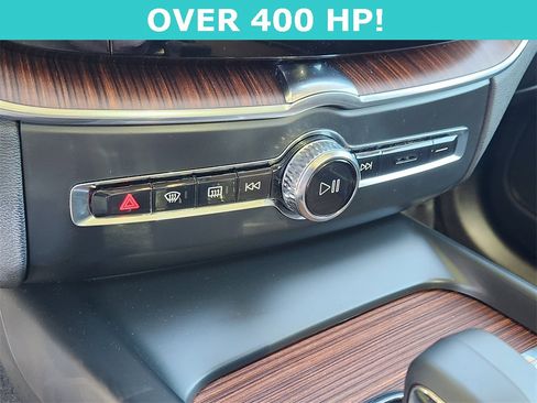 Used 2023 Volvo XC60 T8 Plus image 23